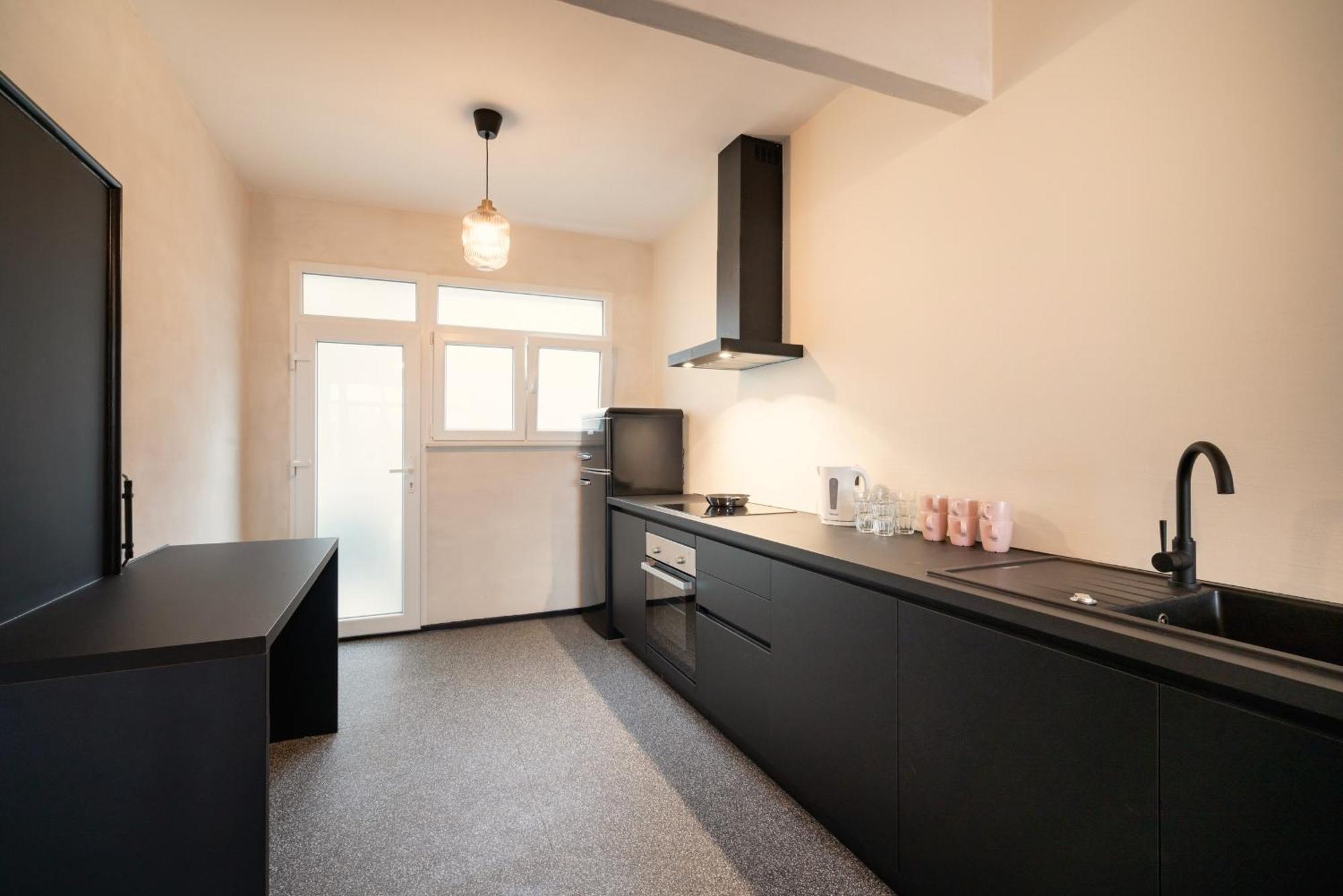Antwerp City Center Two-Bedroom Apartments Exterior photo